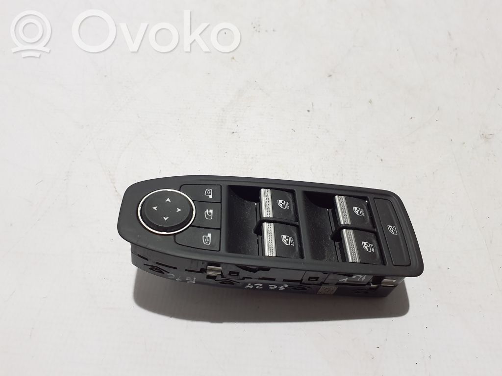 Renault Scenic E-Tech V Interruptor del elevalunas eléctrico 
