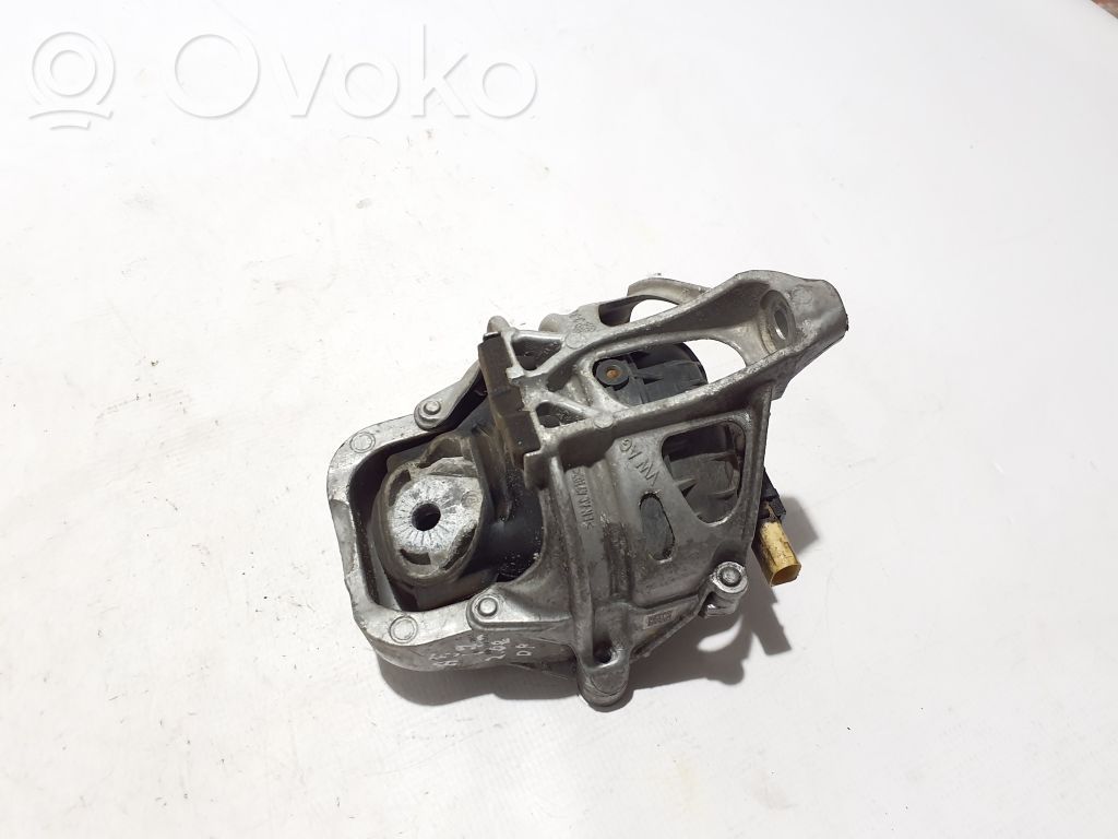 Audi A5 Engine mount bracket 