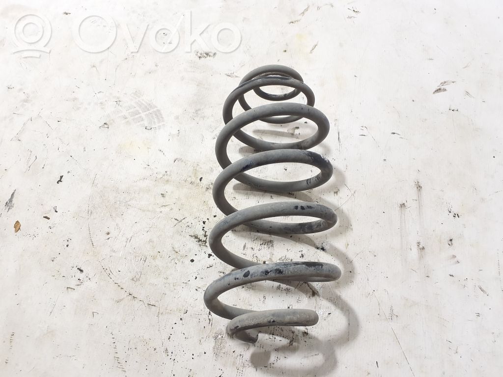Peugeot Expert Пружина 