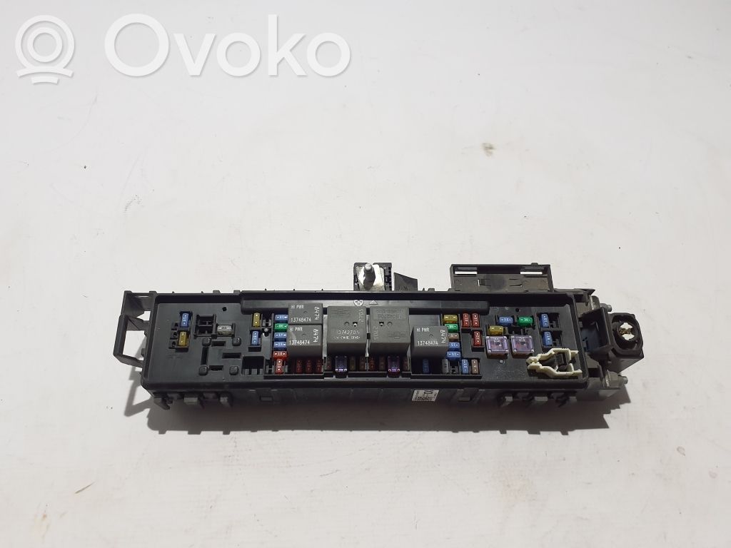 Tesla Model X Fuse module 