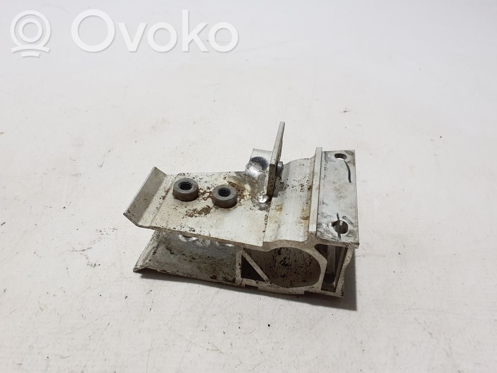 BMW 4 G22 G23 G24 G26 Radiator mount bracket 