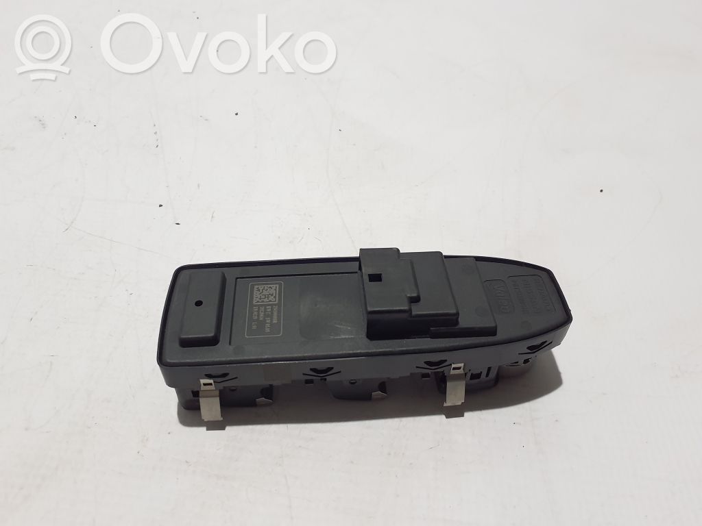 Renault Megane E-Tech Electric window control switch 