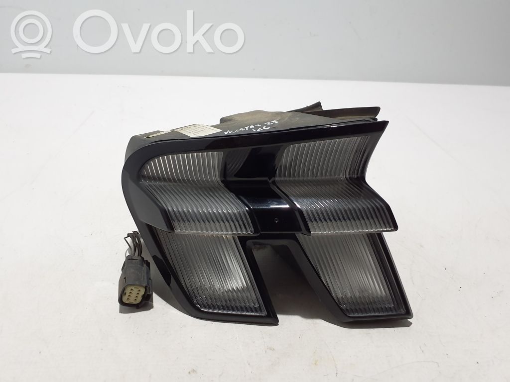 Lampa tylna   LJ8B13405AG