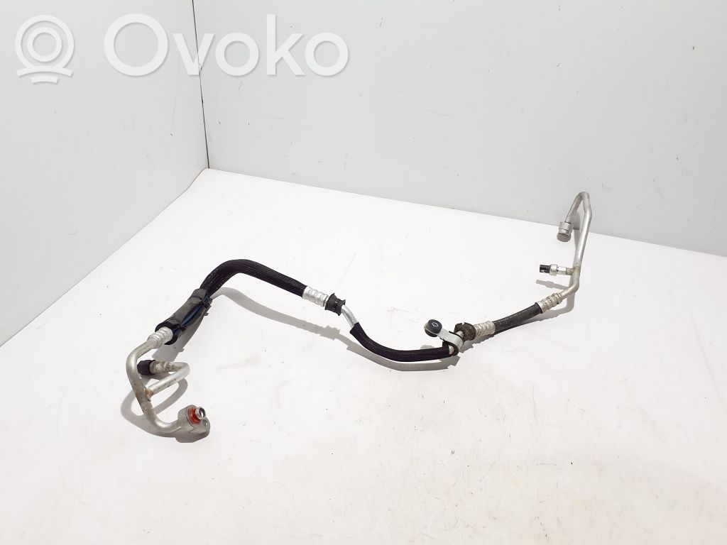 Ford Mach-E I Ilmastointilaitteen putki (A/C)
