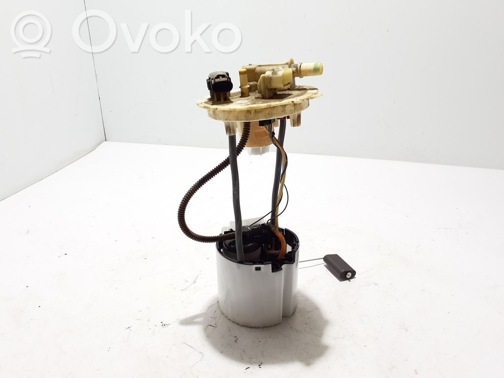 Bomba interna de combustible   85522154