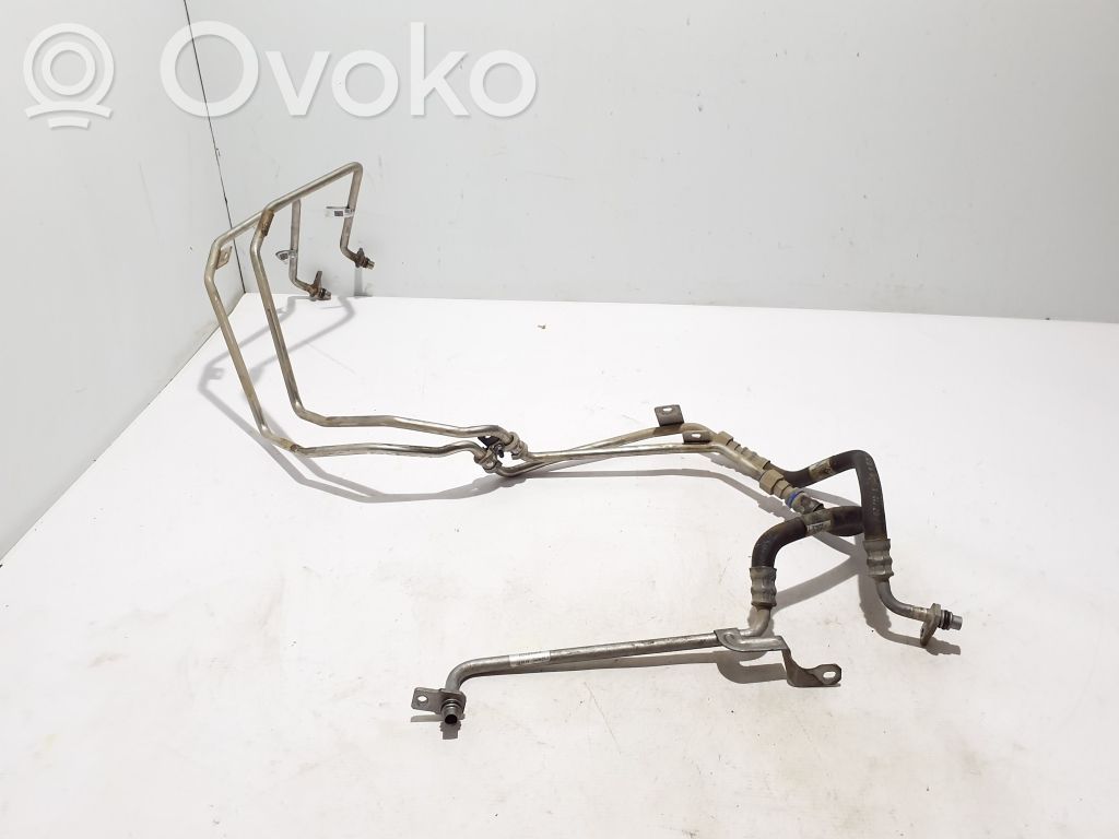 Porsche Macan (95B) Gearbox oil cooler pipe/hose 