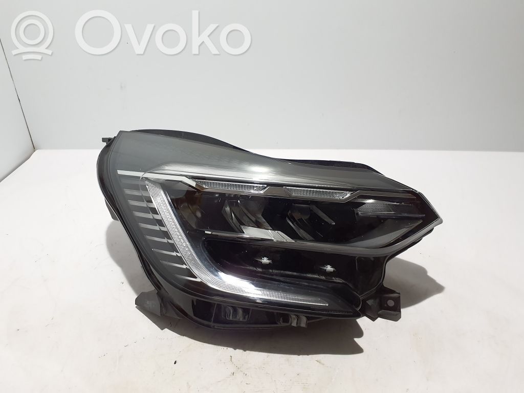 Renault Captur II Scheinwerfer 