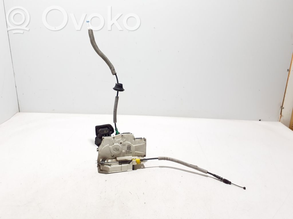 Audi A6 S6 C8 4K Takaoven lukko 