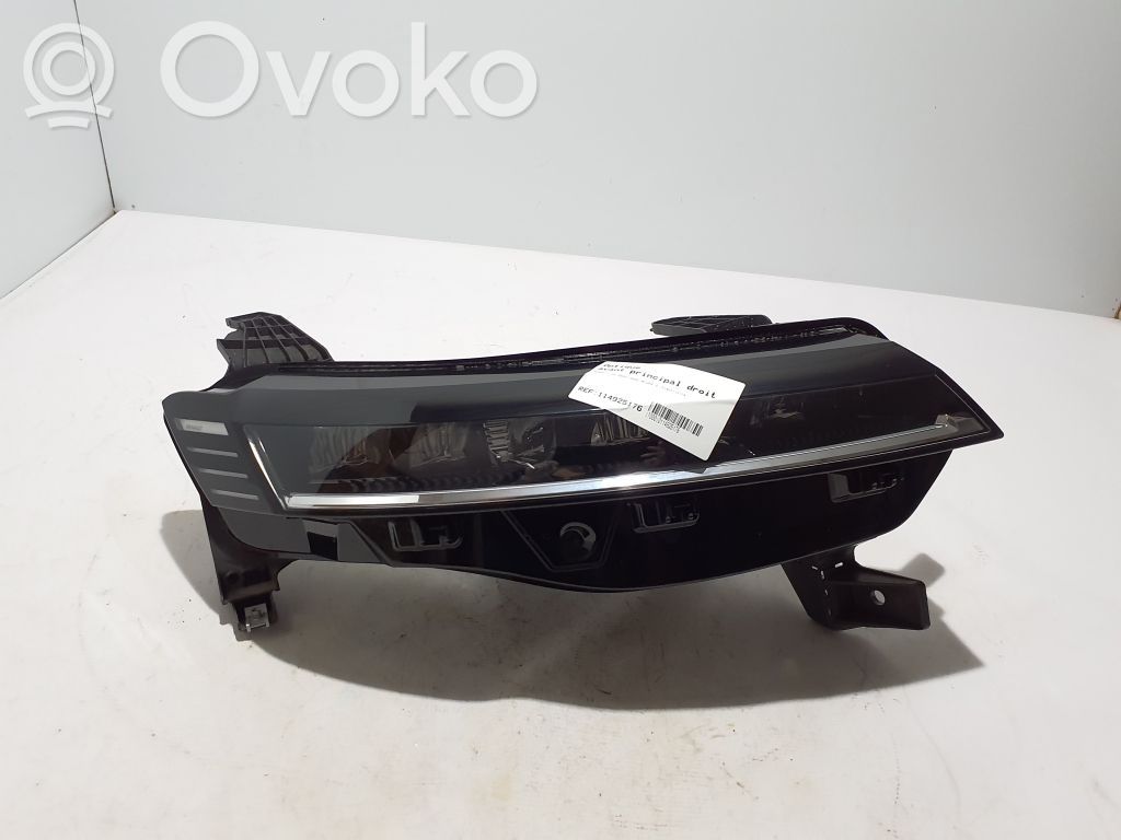 Renault Megane E-Tech Priekšējais lukturis 