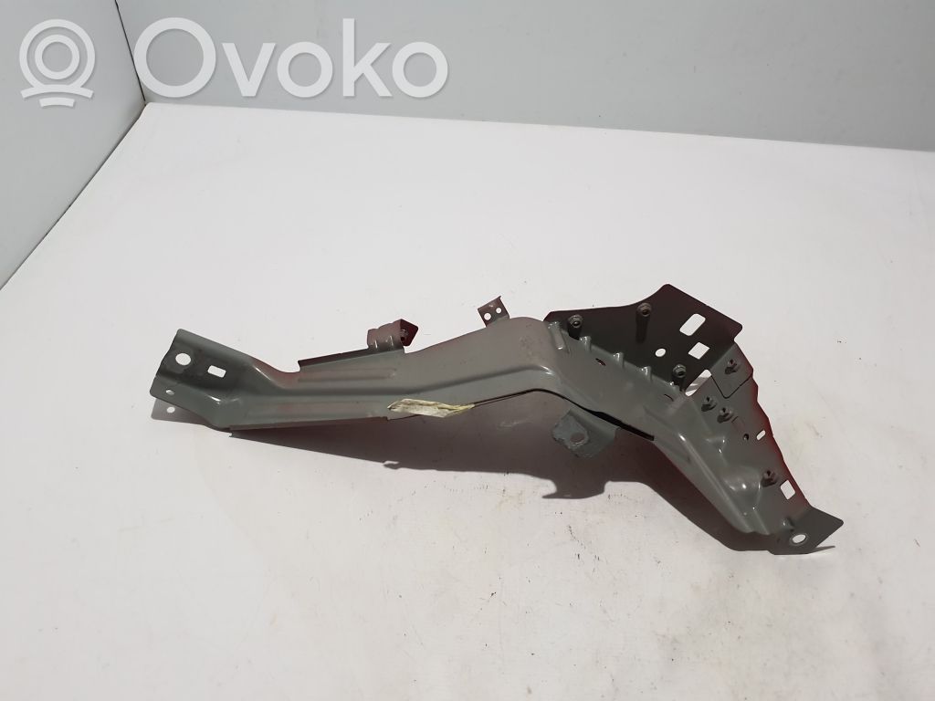 Volvo XC40 Headlight/headlamp mounting bracket 