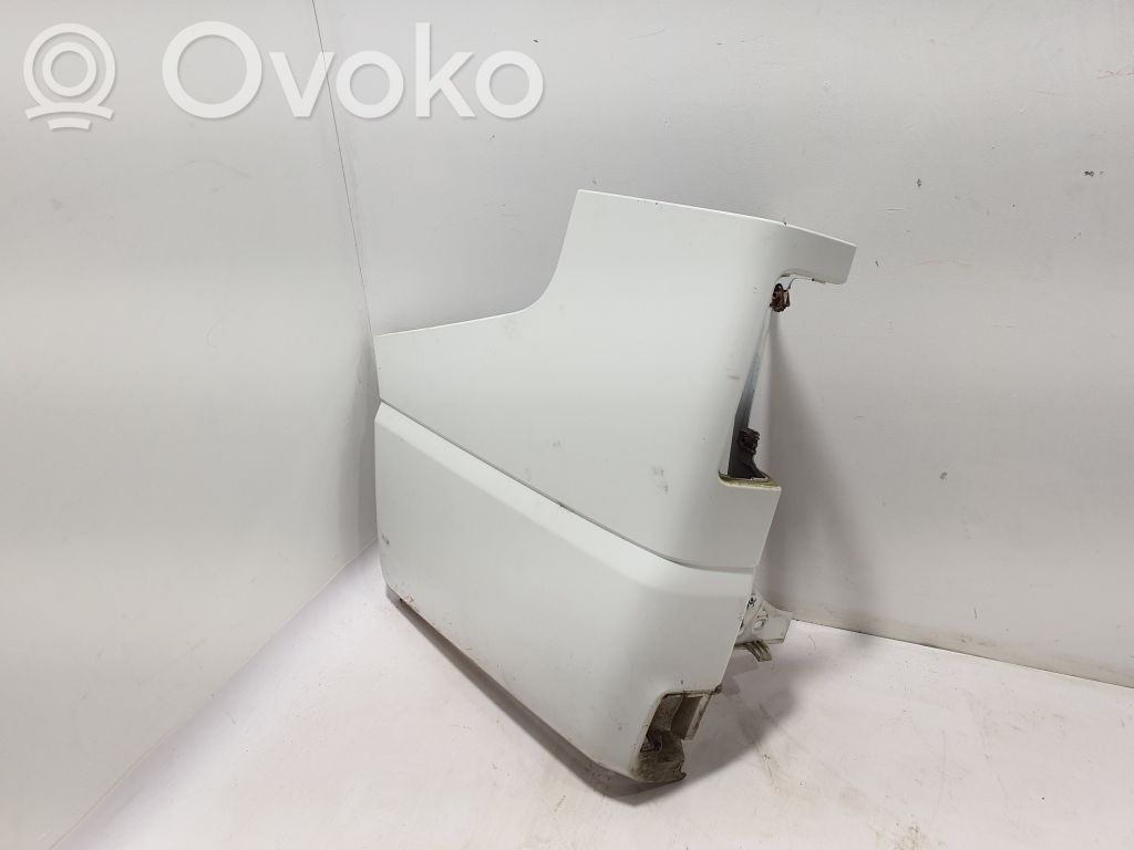 Opel Vivaro Narożnik zderzaka tylnego 