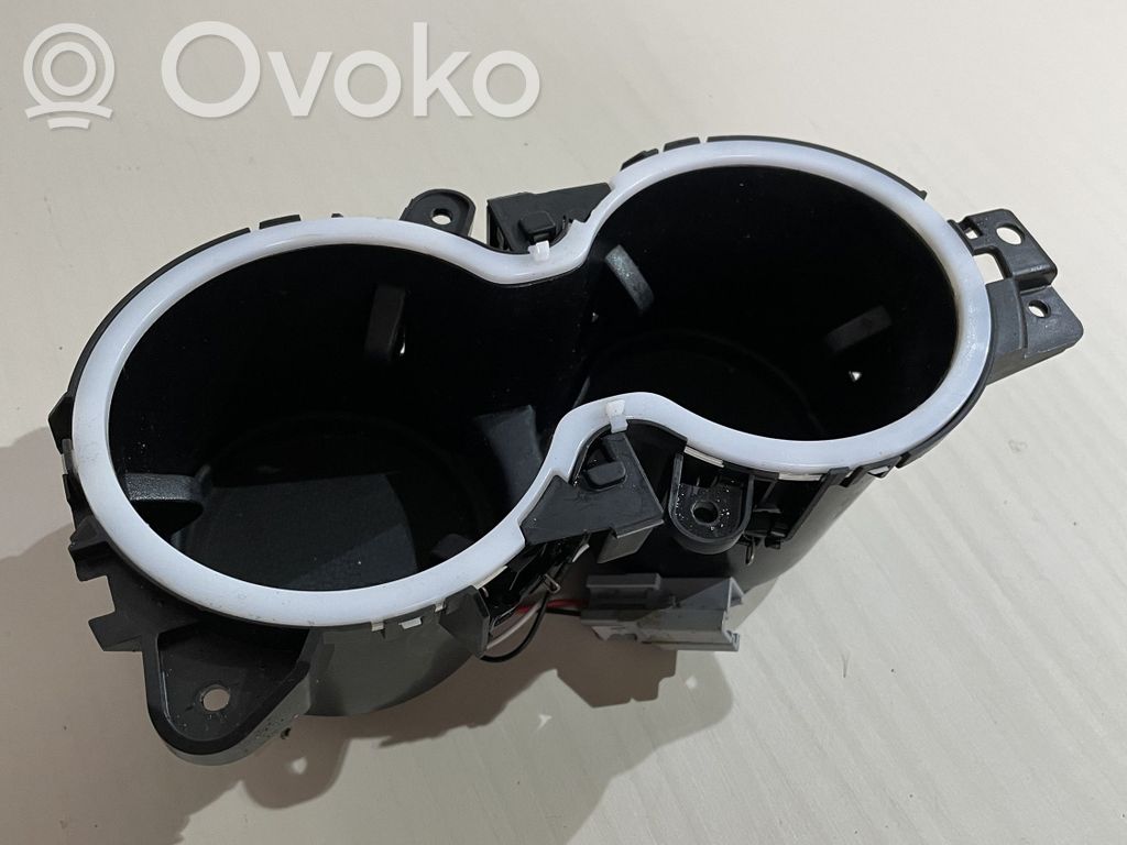 Mukiteline edessä   X90018101BL