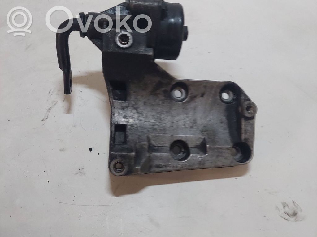BMW 5 E39 A/C compressor mount bracket 