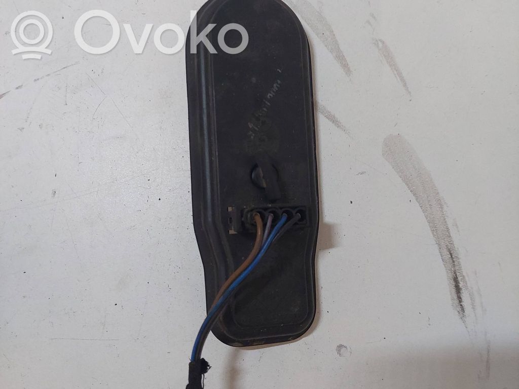 BMW 5 E39 Tail light bulb cover holder 