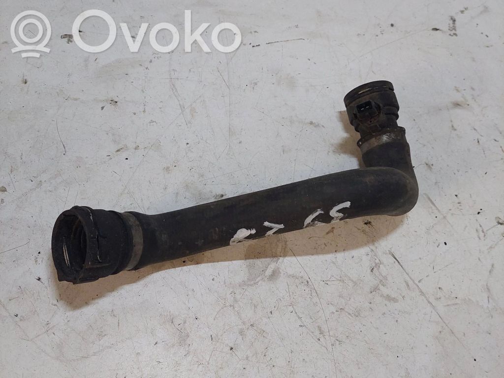 BMW 5 E39 Engine coolant pipe/hose 