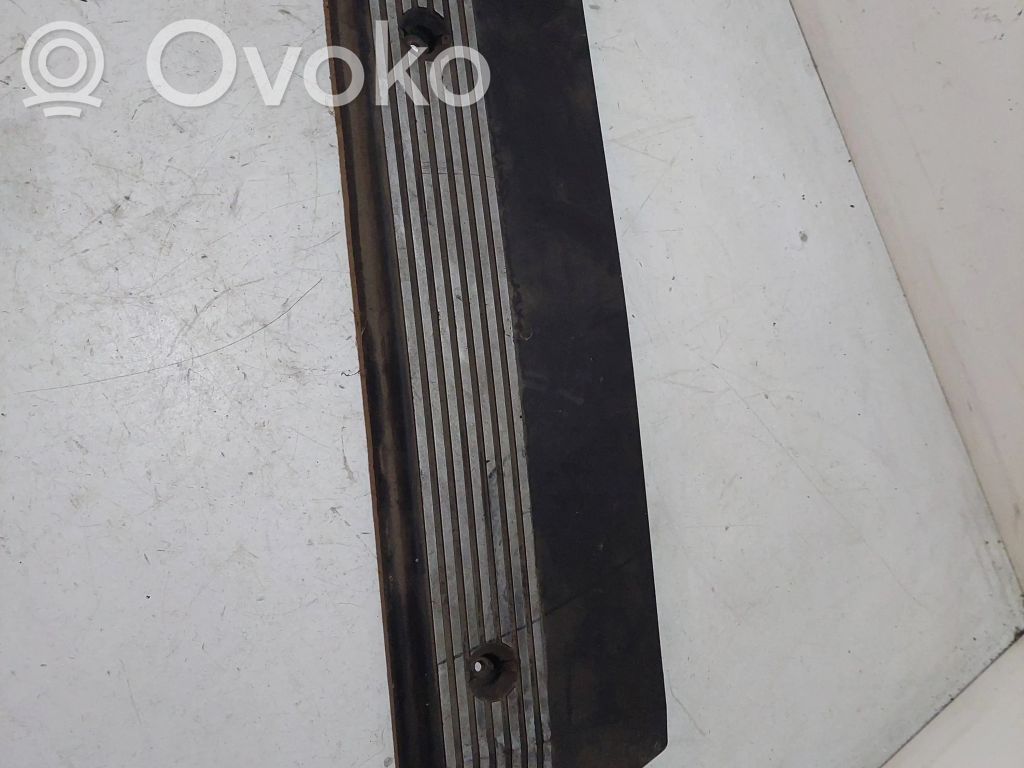 BMW 7 E38 Engine cover (trim) 