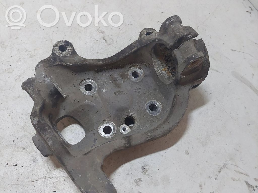 BMW 5 E60 E61 Priekinė stebulė 