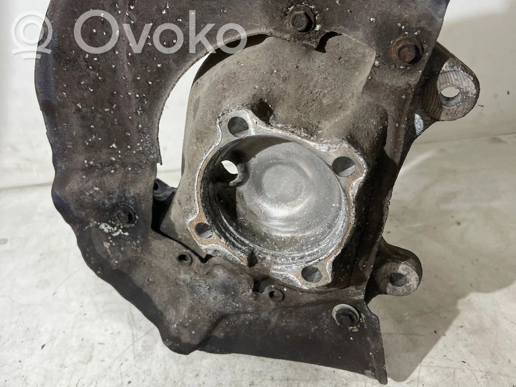 BMW 5 E60 E61 Priekinė stebulė 