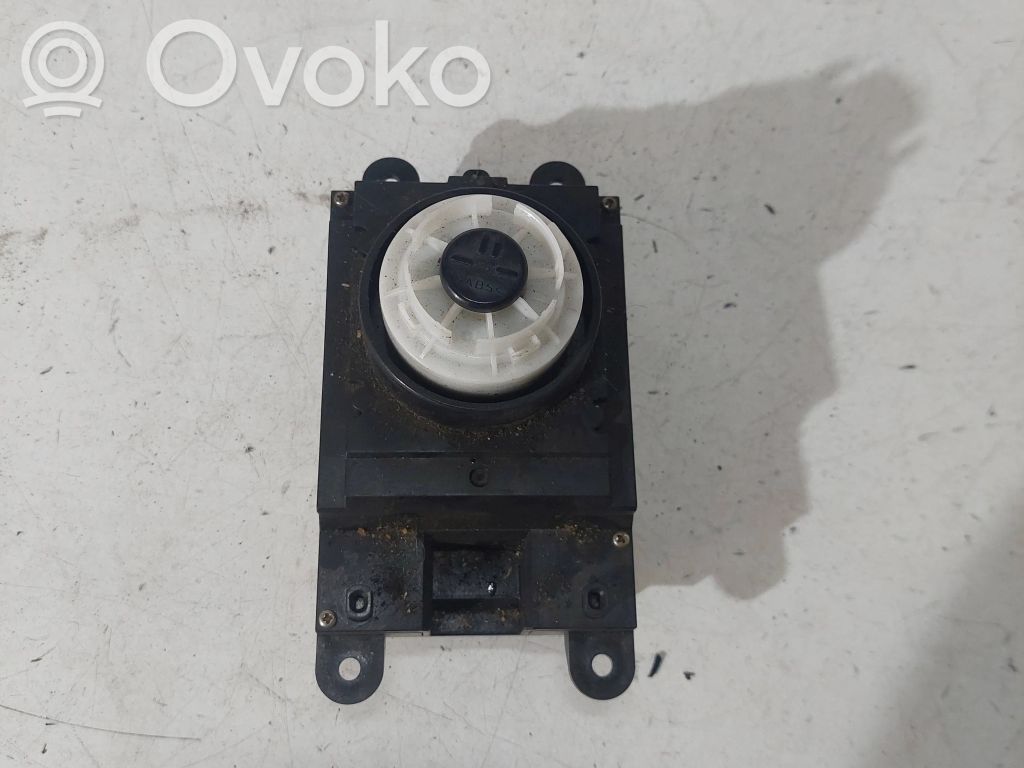 BMW 5 E60 E61 Multifunkcinis valdymo jungtukas/ rankenėlė 