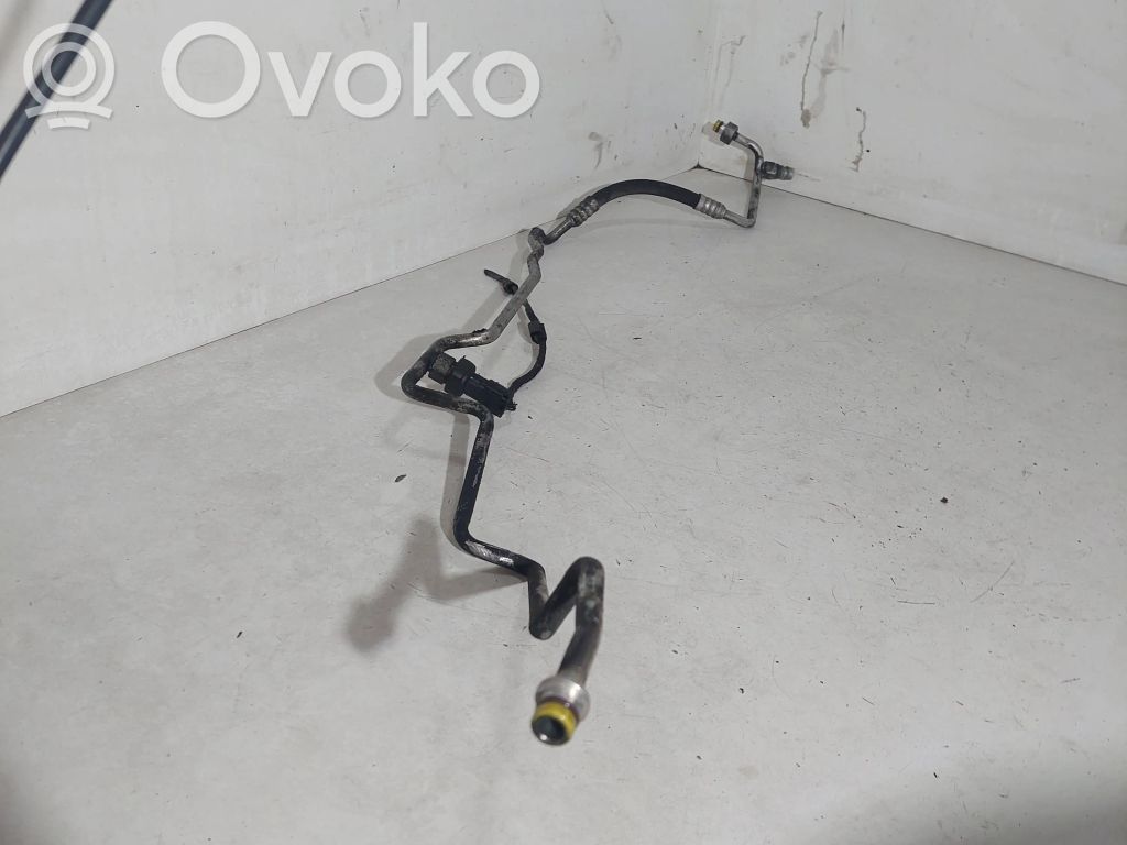 BMW 5 E60 E61 Air conditioning (A/C) pipe/hose 