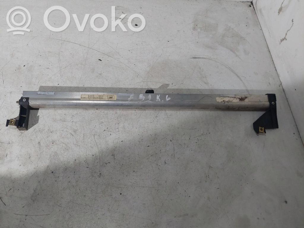 BMW 5 E39 Galinė lango užuolaidėlė 
