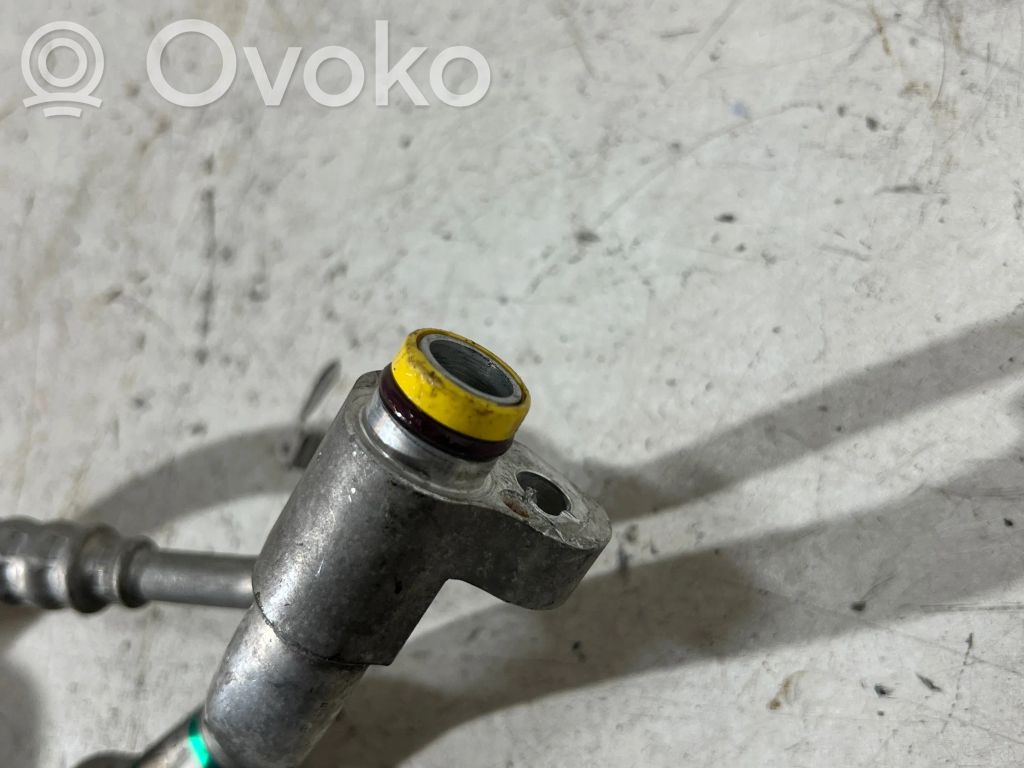 BMW 3 E90 E91 Air conditioning (A/C) pipe/hose 