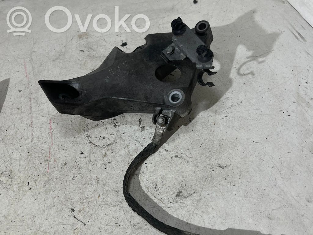 Engine mounting bracket   6775041,59280110