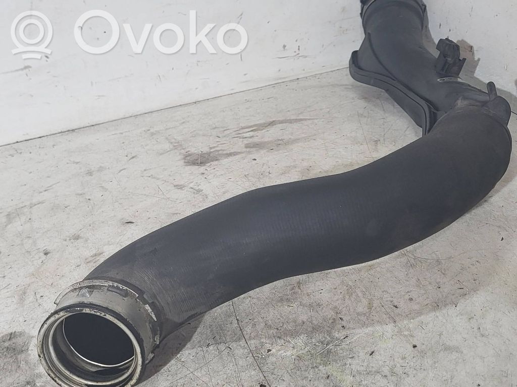 BMW 3 E90 E91 Intercooler hose/pipe 