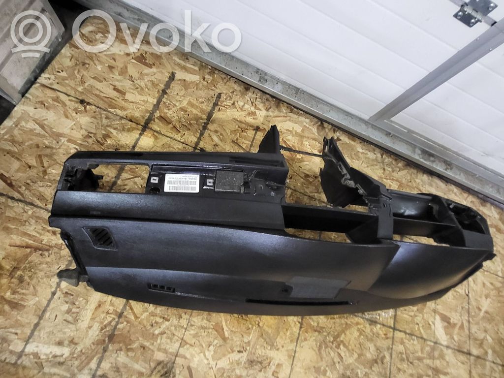 BMW 5 E60 E61 Panelė 