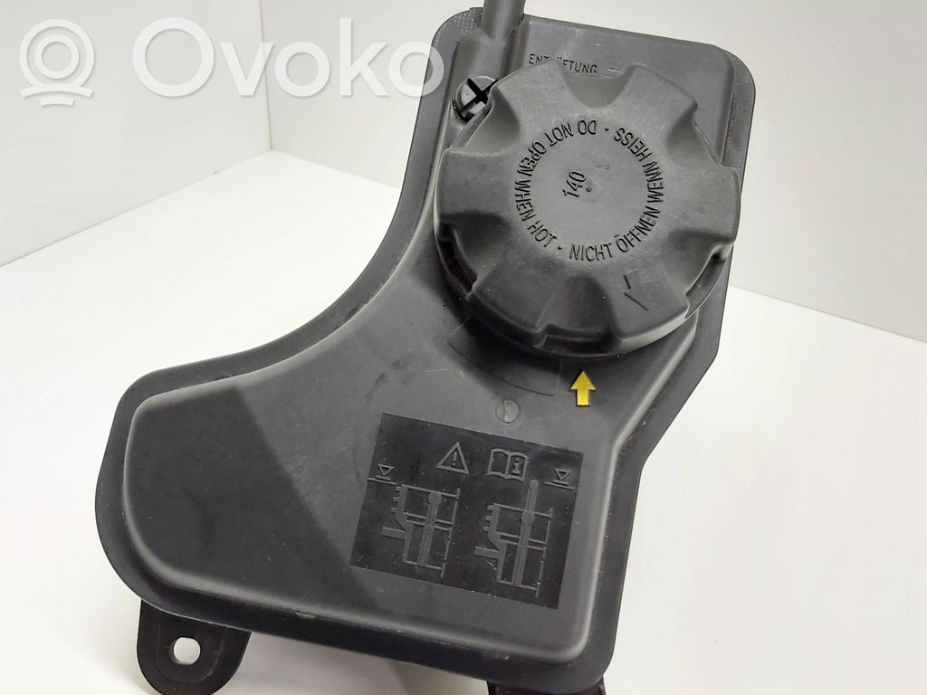 Aušinimo skysčio išsiplėtimo bakelis   490109103,20200723