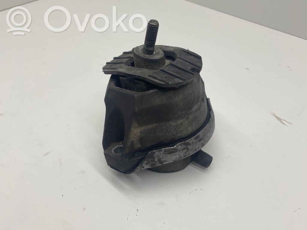 BMW 5 E60 E61 Engine mount bracket 