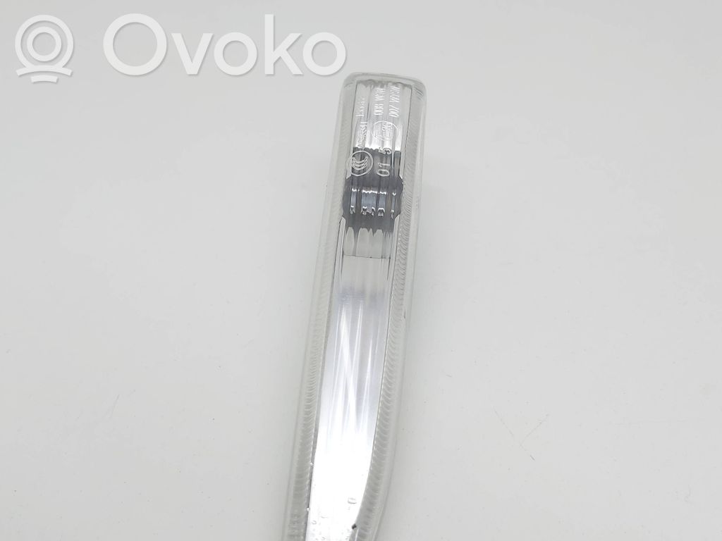 Front fender indicator light   155639