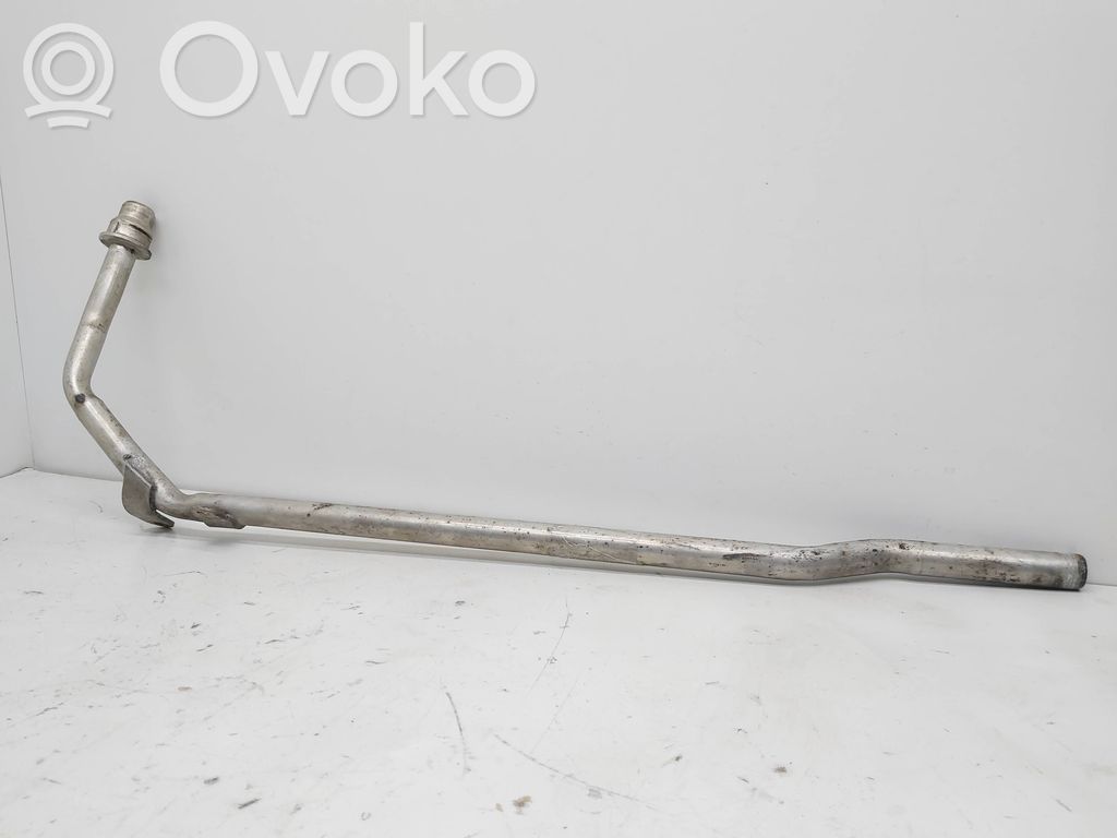 Engine coolant pipe/hose   7547171,A001005740000K