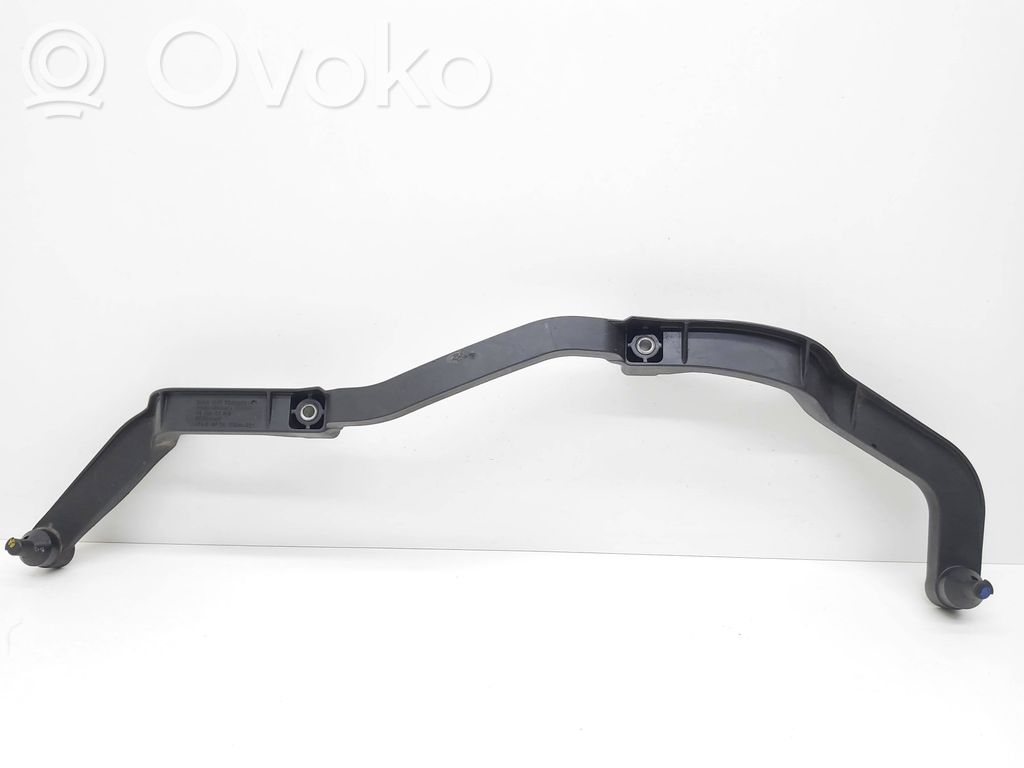 BMW X5 E70 Kita variklio skyriaus detalė 