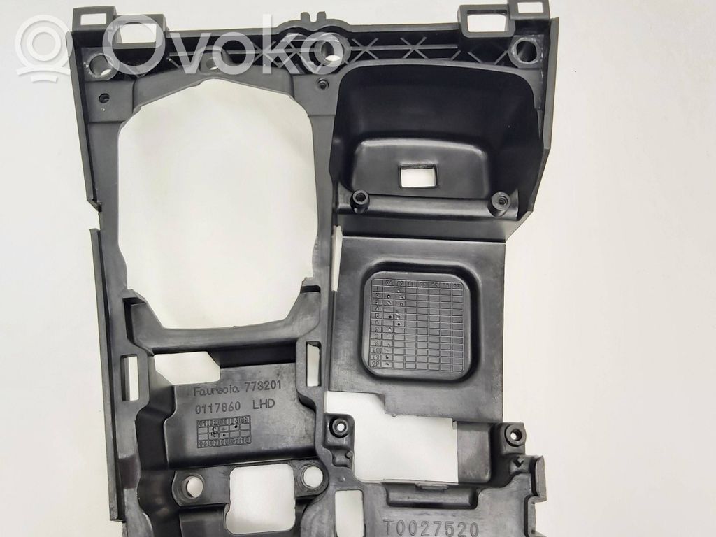 BMW X5 E70 Cita veida vidus konsoles (tuneļa) elementi 