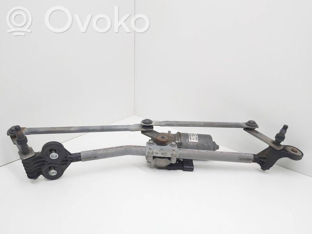BMW X5 E70 Front wiper linkage and motor 