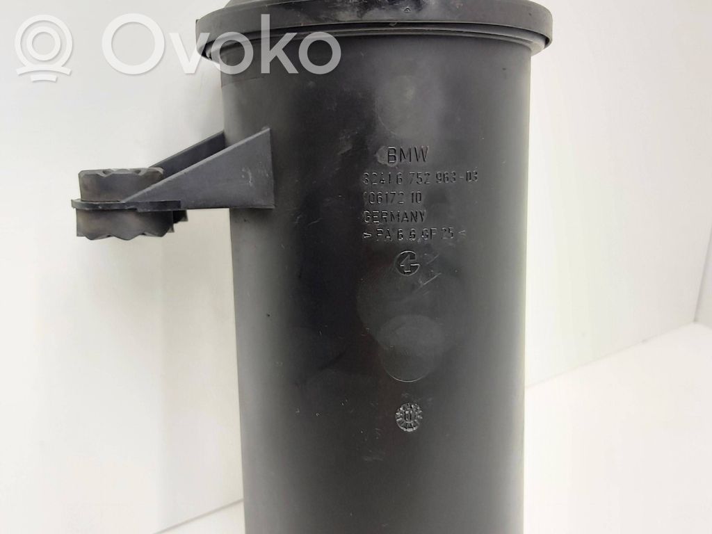 BMW 7 E65 E66 Vairo stiprintuvo skysčio bakelis 