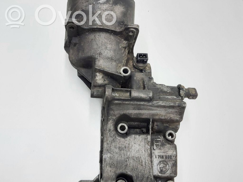 BMW 3 E46 Oil filter mounting bracket 
