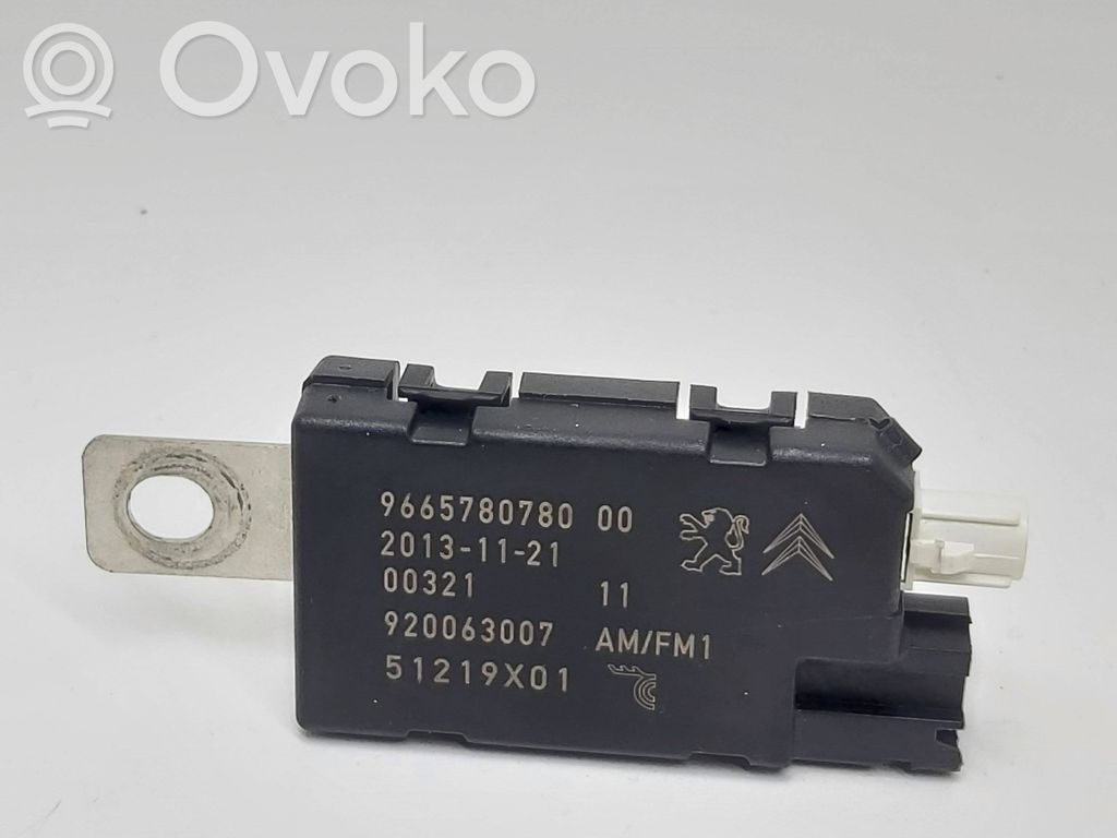 Peugeot 508 Aerial antenna amplifier 