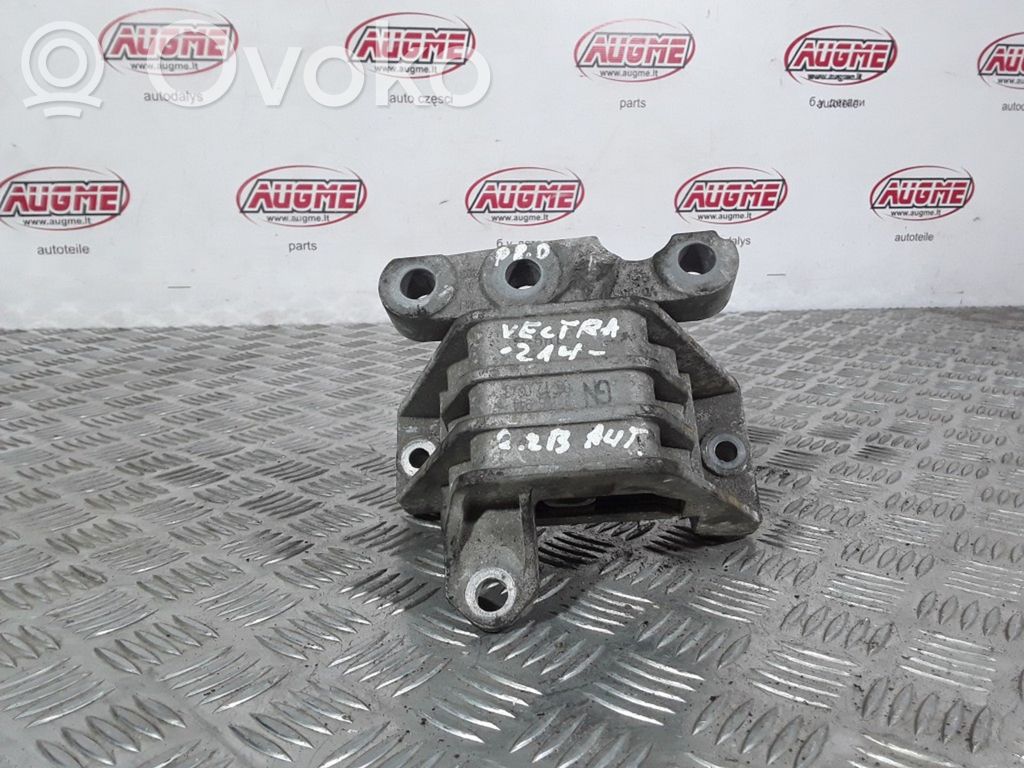 Opel Vectra C Engine mount bracket 
