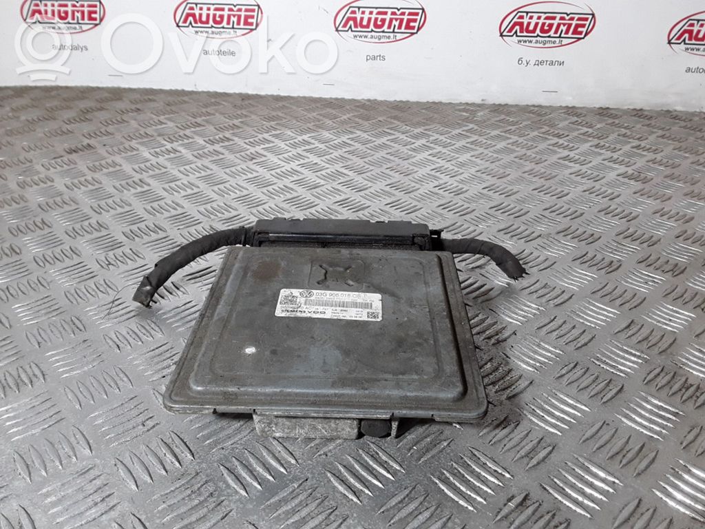 Volkswagen PASSAT B6 Engine control unit/module 