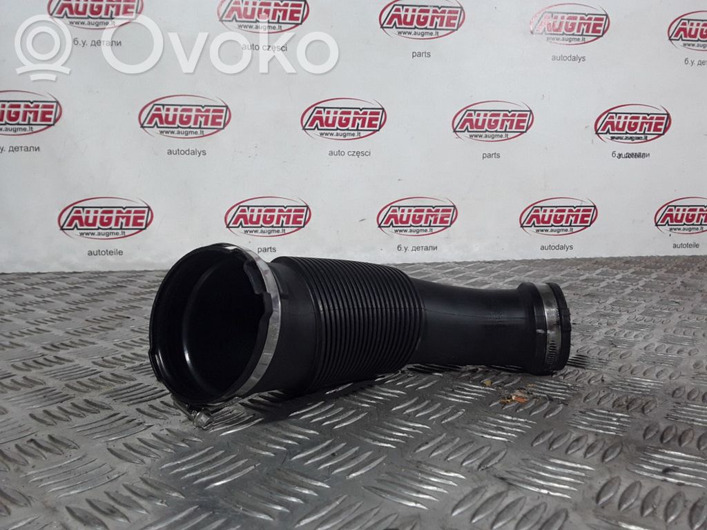 Audi A4 S4 B8 8K Oro paėmimo kanalo detalė (-ės) 