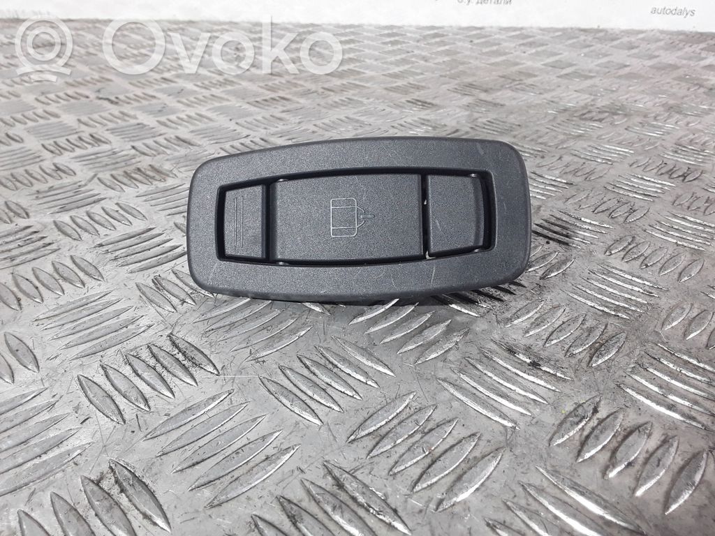 BMW M3 Other trunk/boot trim element 