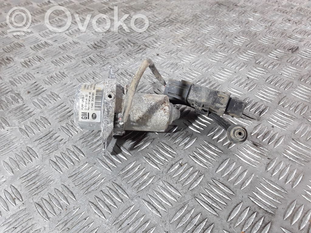 Opel Zafira C Vacuum pump 