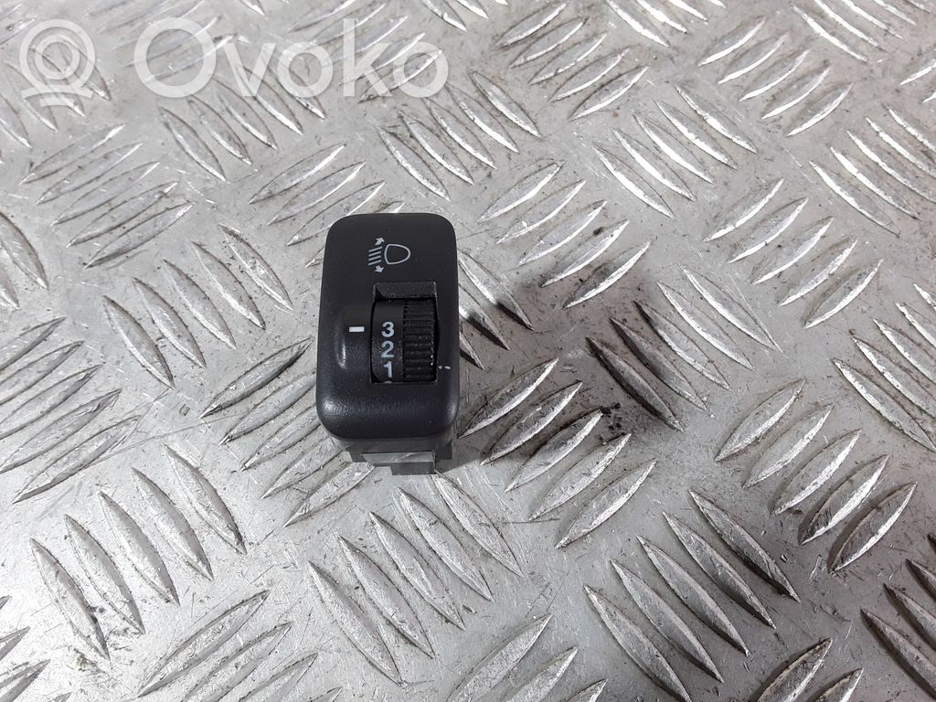 Honda CR-V Headlight level height control switch 