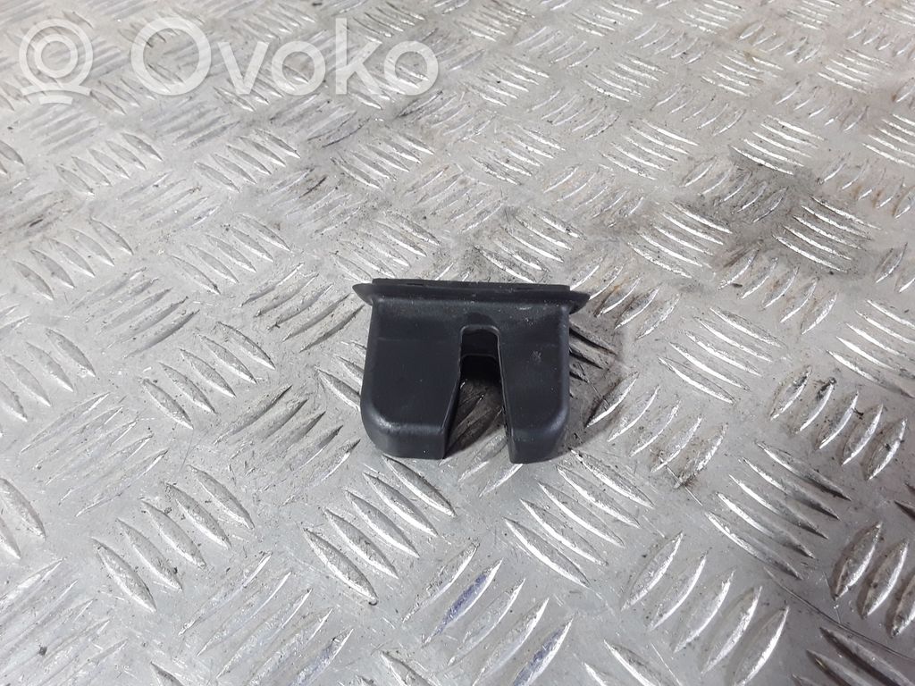 Audi A4 S4 B8 8K Mască încuietoare/bază portbagaj 
