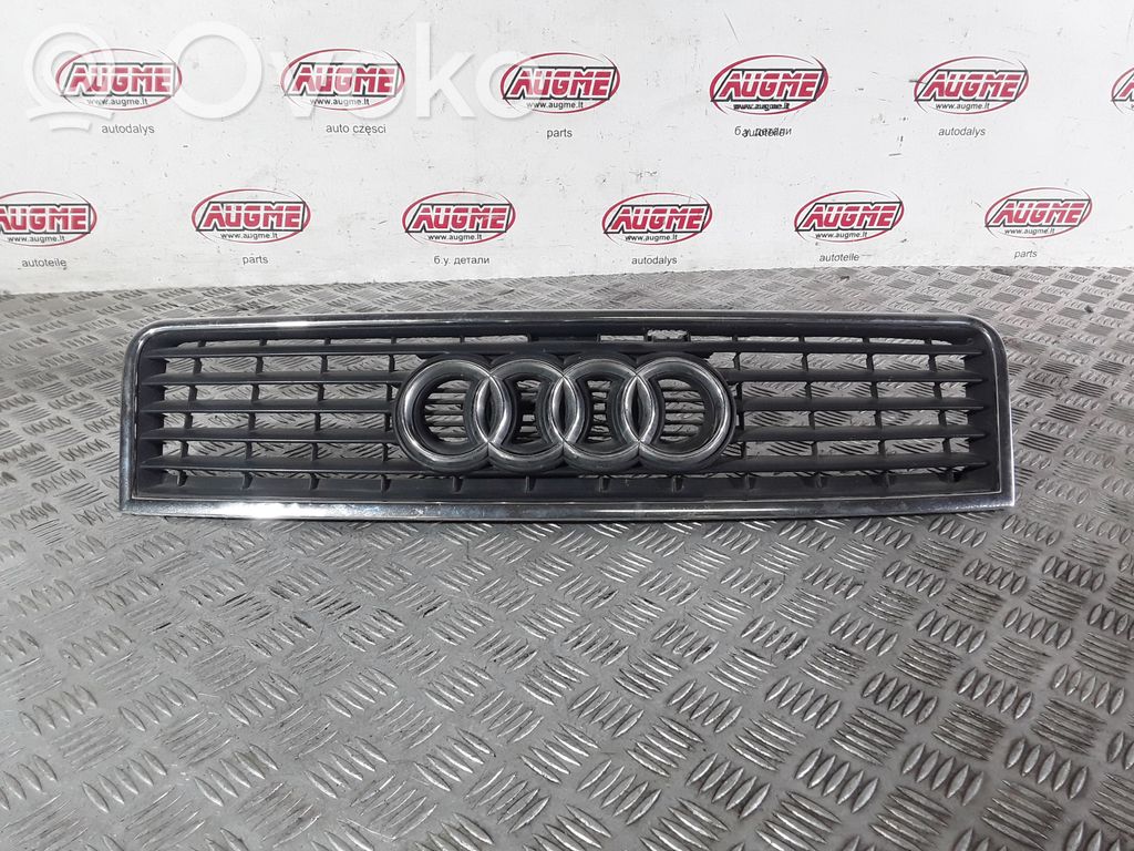 Audi A6 S6 C5 4B Etupuskurin ylempi jäähdytinsäleikkö 