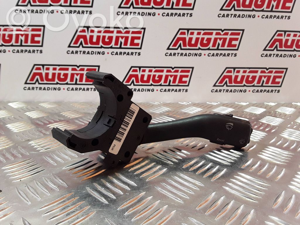 Audi A4 S4 B6 8E 8H Wiper turn signal indicator stalk/switch 