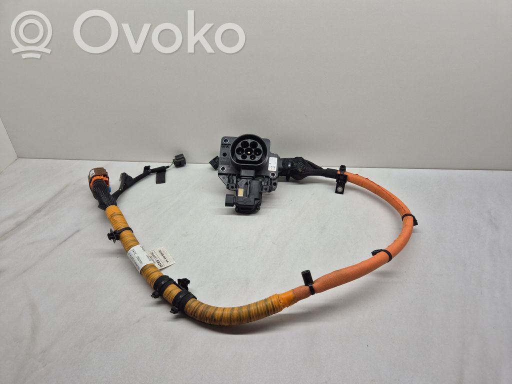 Renault Captur II Sähköauton latauspistoke 