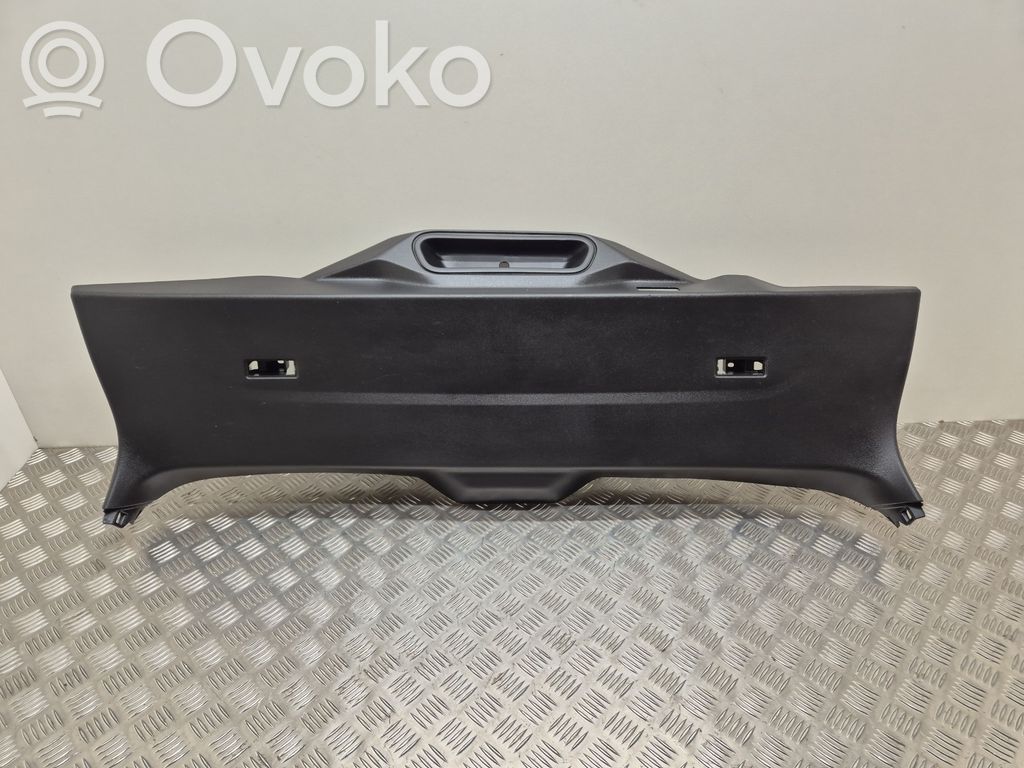 BMW X5 G05 Tailgate trim 